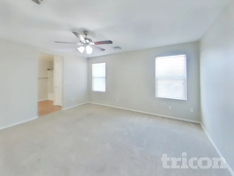 938 E Kelsi Ave — Photo 9