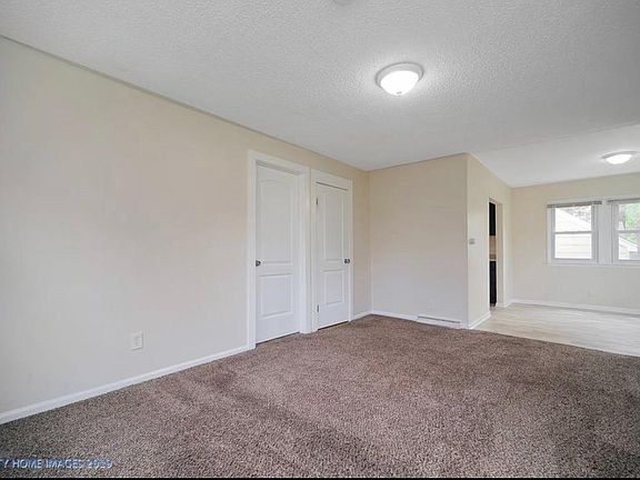 3rd image of 329 Highmoor Dr