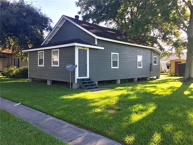 1st image of 200 Destrehan Dr