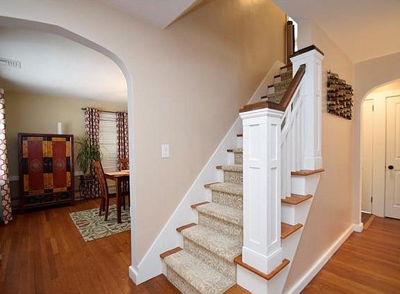 3rd image of 1751 Lord Byron Dr