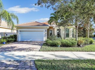 28033 Oceana Dr, Bonita Springs, FL 34135