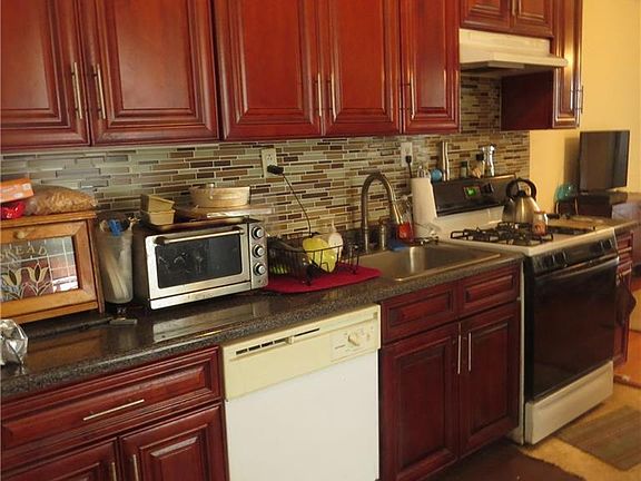 5th image of 213 Jessamine Ave Unit 2