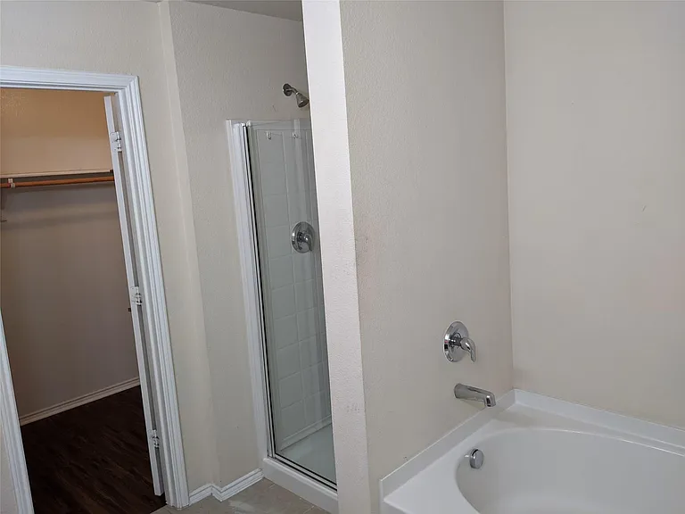 4525 Mountain Oak St — Photo 10