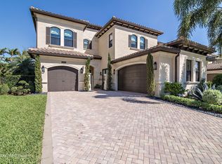 8664 Lewis River Rd, Delray Beach, FL 33446