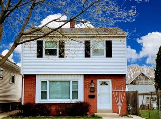 3910 E Barnard Ave, Cudahy, WI 53110