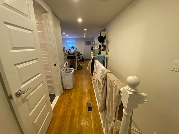 4th image of 89 Maujer St #1