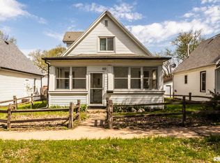 423 Herman St, Pekin, IL 61554
