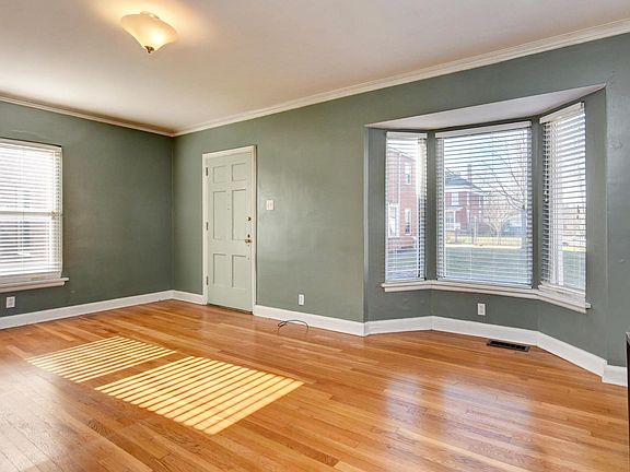 5th image of 28 Sherman Ave