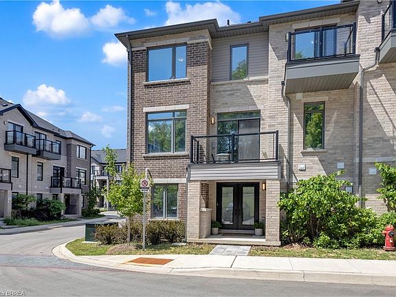 4th image of 585 Colborne St #1118