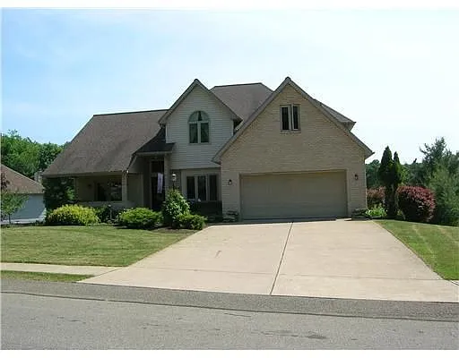700 Bristlecone Dr photo 1