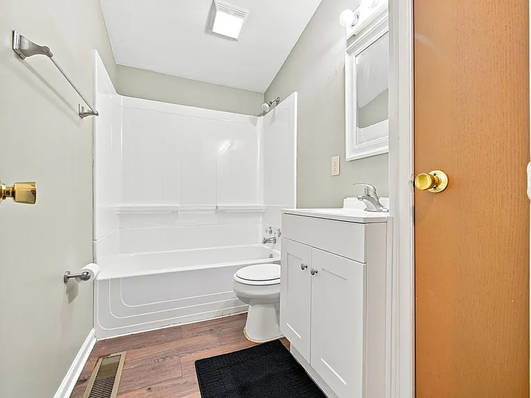131 Oak Dr — Photo 24