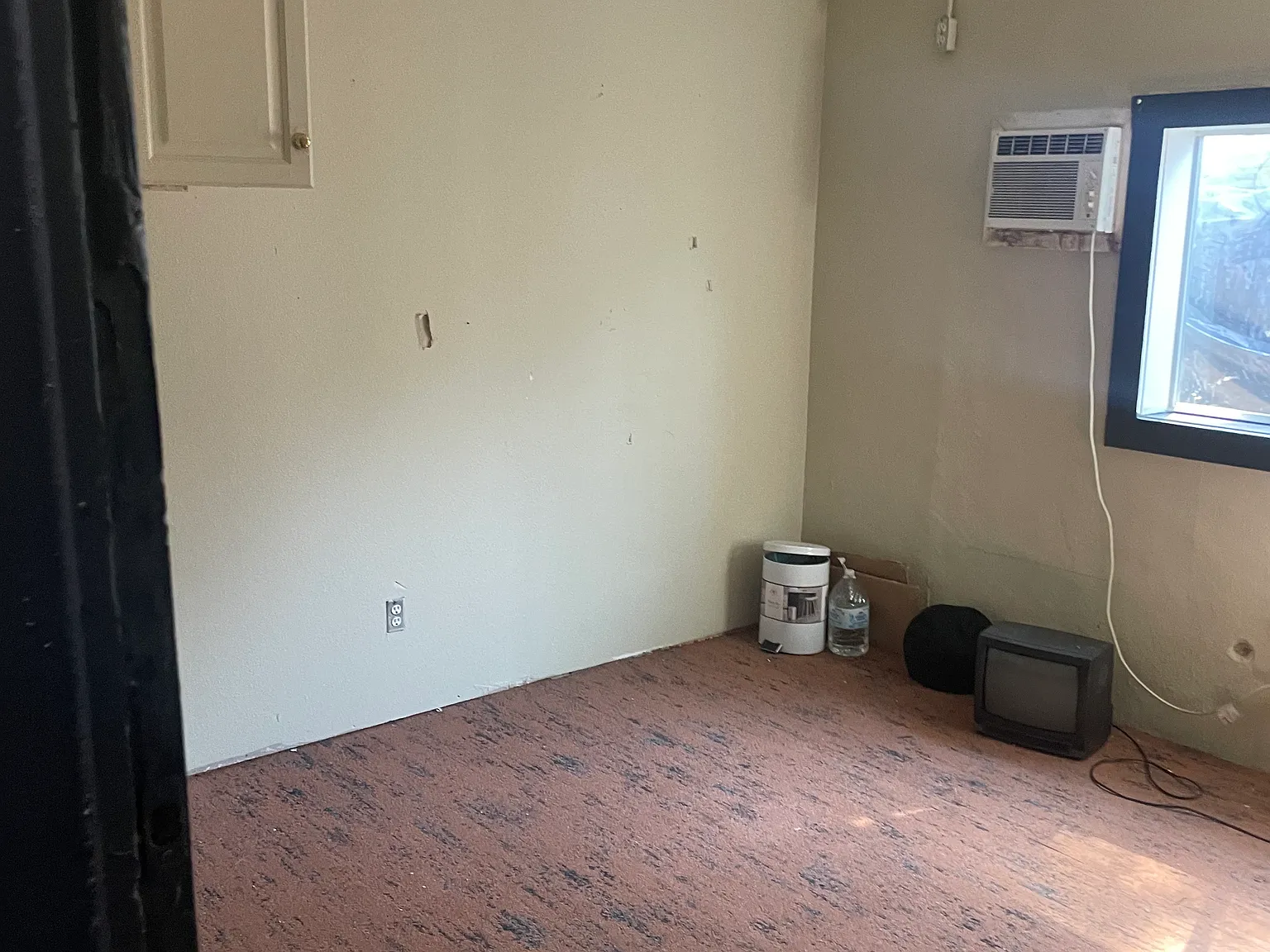 1 bed, $395 — Photo 1