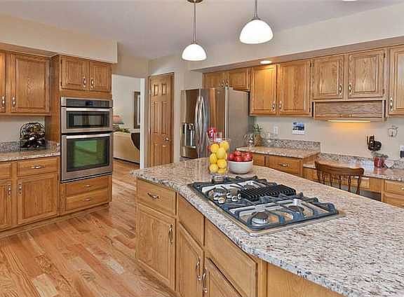 4th image of 13795 Lake Shore Dr