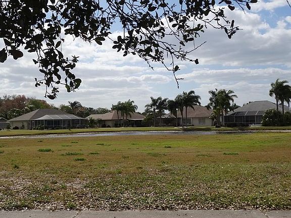 4th image of 2318 E Del Webb Blvd