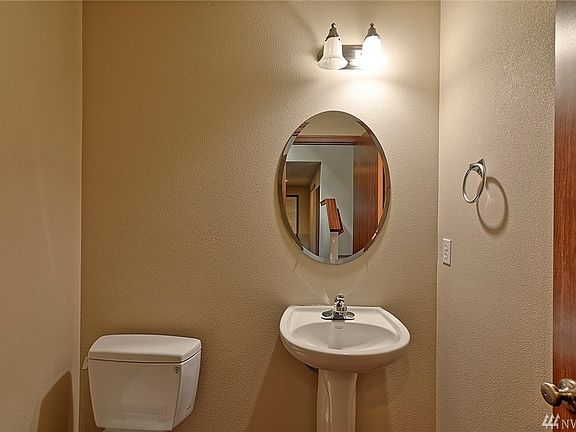 3rd image of 14404 49th Dr NE