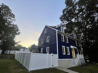 61 Lakewood St, Worcester, MA 01603