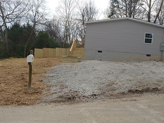 2nd image of 91 Lillie Ln