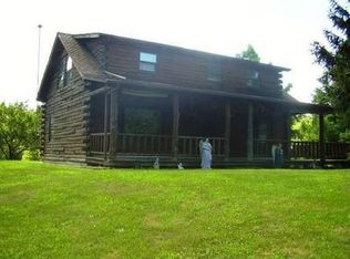 860 Pete Junk Rd, New Athens, IL 62264