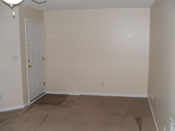 3rd image of 2116 Flagstone Ct APT D4