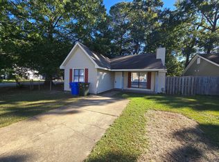 501 Auburndale Ln, Fayetteville, NC 28314