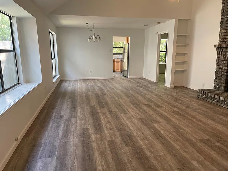 1761 Prescott Dr — Photo 2