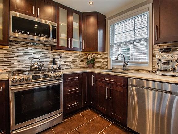 3rd image of 7 Park Ave #1X