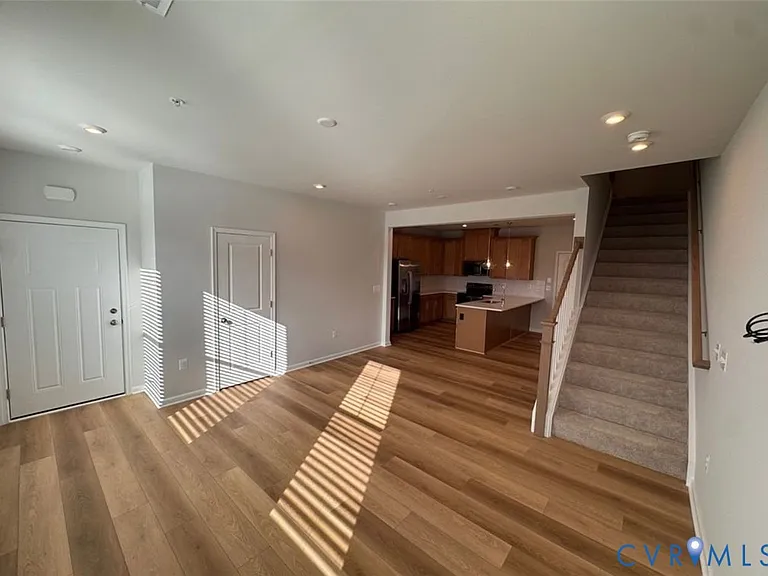 9252 Magellan Pkwy — Photo 12