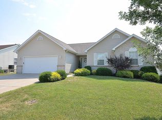 1230 Sunny Ridge Dr, O'Fallon, MO 63366