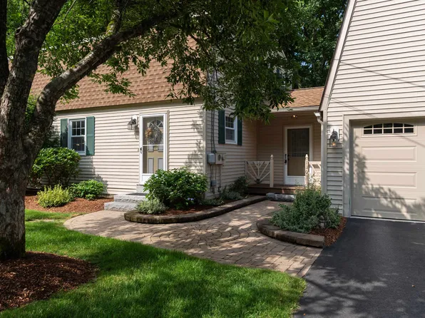 130 Lindstrom Lane, Manchester, NH 03104