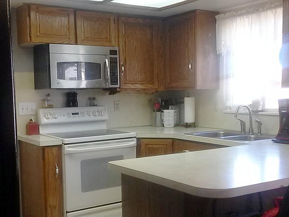 Very nice, Clean Kitchen.