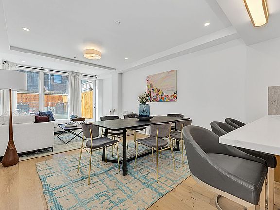 4th image of 270 14th St #Townhouse 1