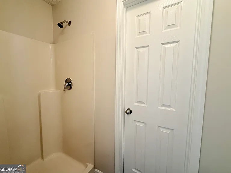 1007 Rolling Meadows Rd — Photo 12