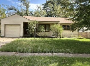 1808 Faulders Ln, Wichita, KS 67218