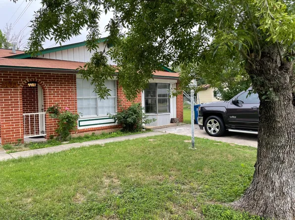 5030 Cinderella St, Kirby, TX 78219