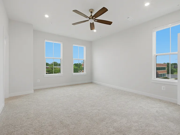 14421 Albemarle Point Pl — Photo 14
