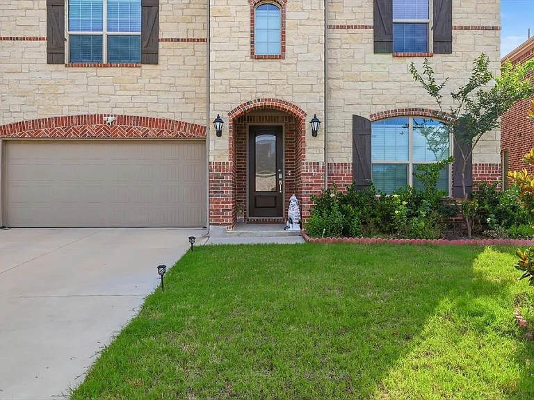 8309 Gray Squirrel Ln — Photo 4