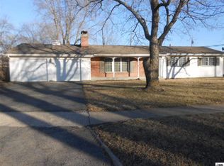 1900 SW Belle Ave, Topeka, KS 66604