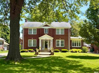 1693 N Cherry St, Galesburg, IL 61401