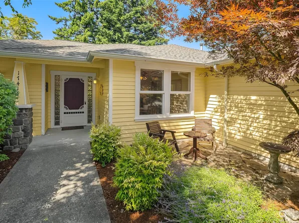 17414 95th Place SW, Vashon, WA 98070