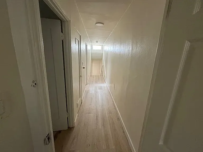 2340 N Cahuenga Blvd #B — Photo 3