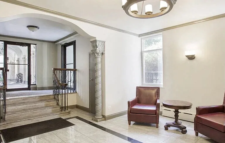 5015 N Wolcott Ave #407 — Photo 3