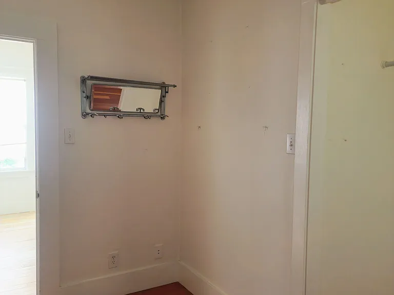 19 Park Ave — Photo 15