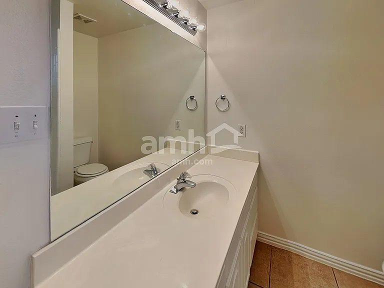 1208 Marchant Pl — Photo 17