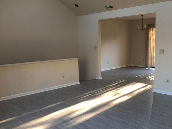 4th image of 2437 Bedford St