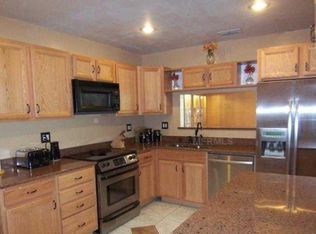 555 40th Ave NE, Saint Petersburg, FL 33703