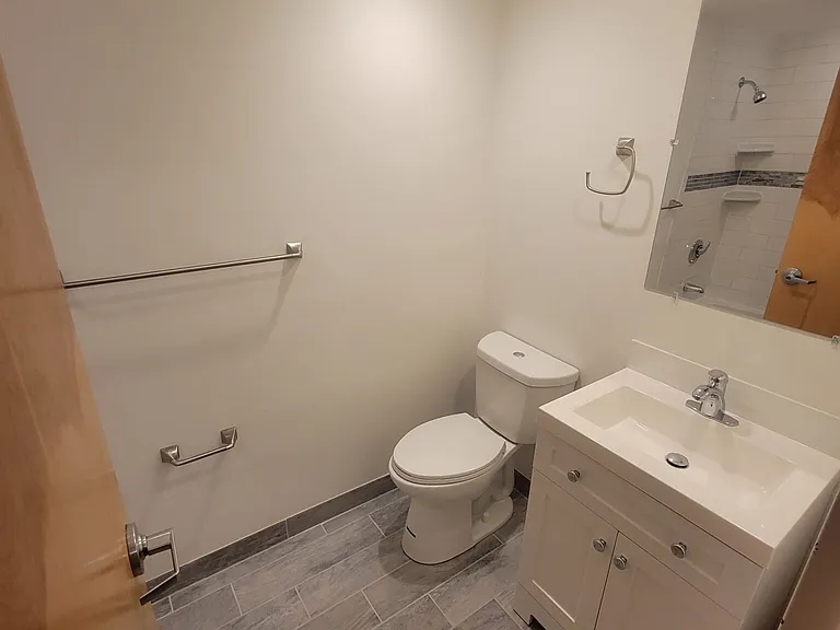 256 Friend St #3 — Photo 10