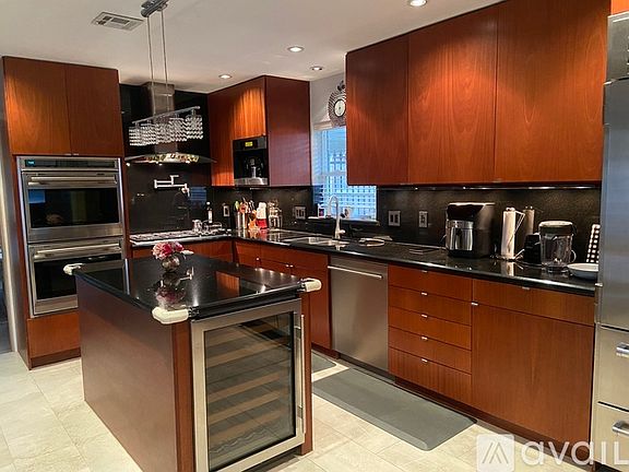 3rd image of 5232 Piping Rock Ln