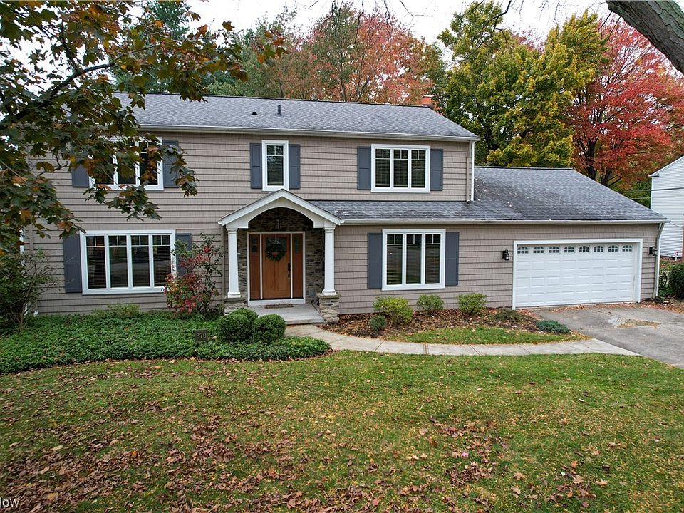 1st image of 370 Appleblossom Ln