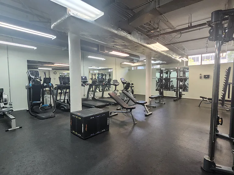 420 S Clinton St #502 — Photo 9