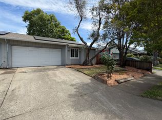 1004 Rutledge Ave, Santa Rosa, CA 95404